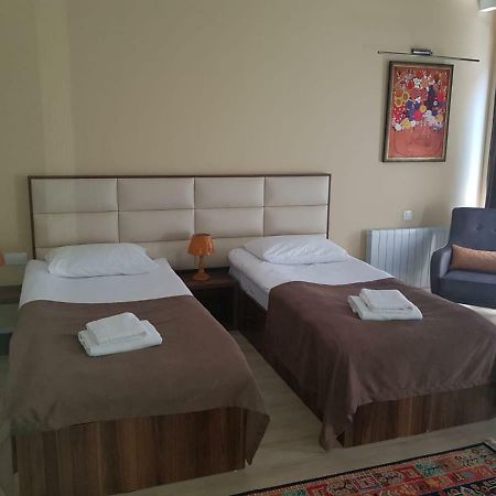 Apart Hotel Avlabari Yard Tbilisi Buitenkant foto