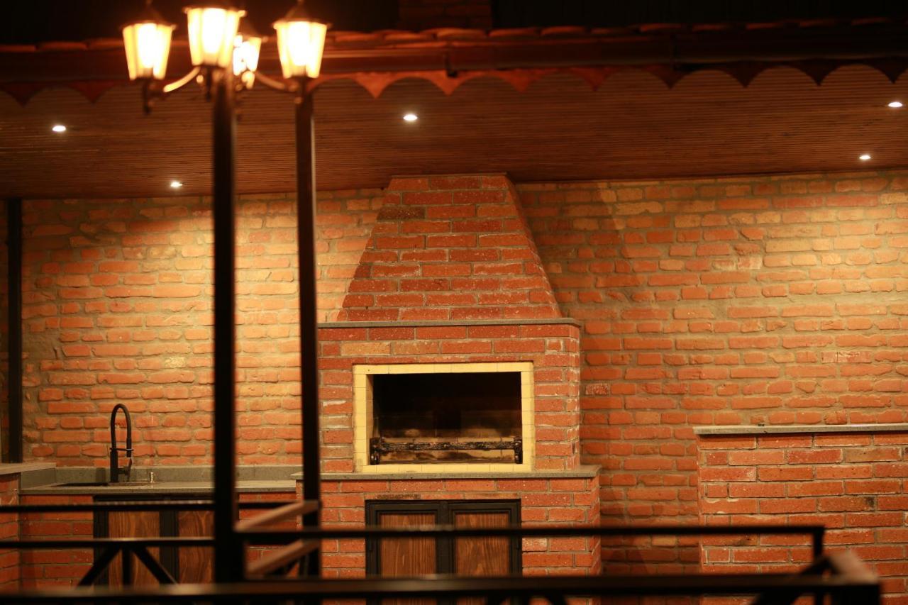 Apart Hotel Avlabari Yard Tbilisi Buitenkant foto