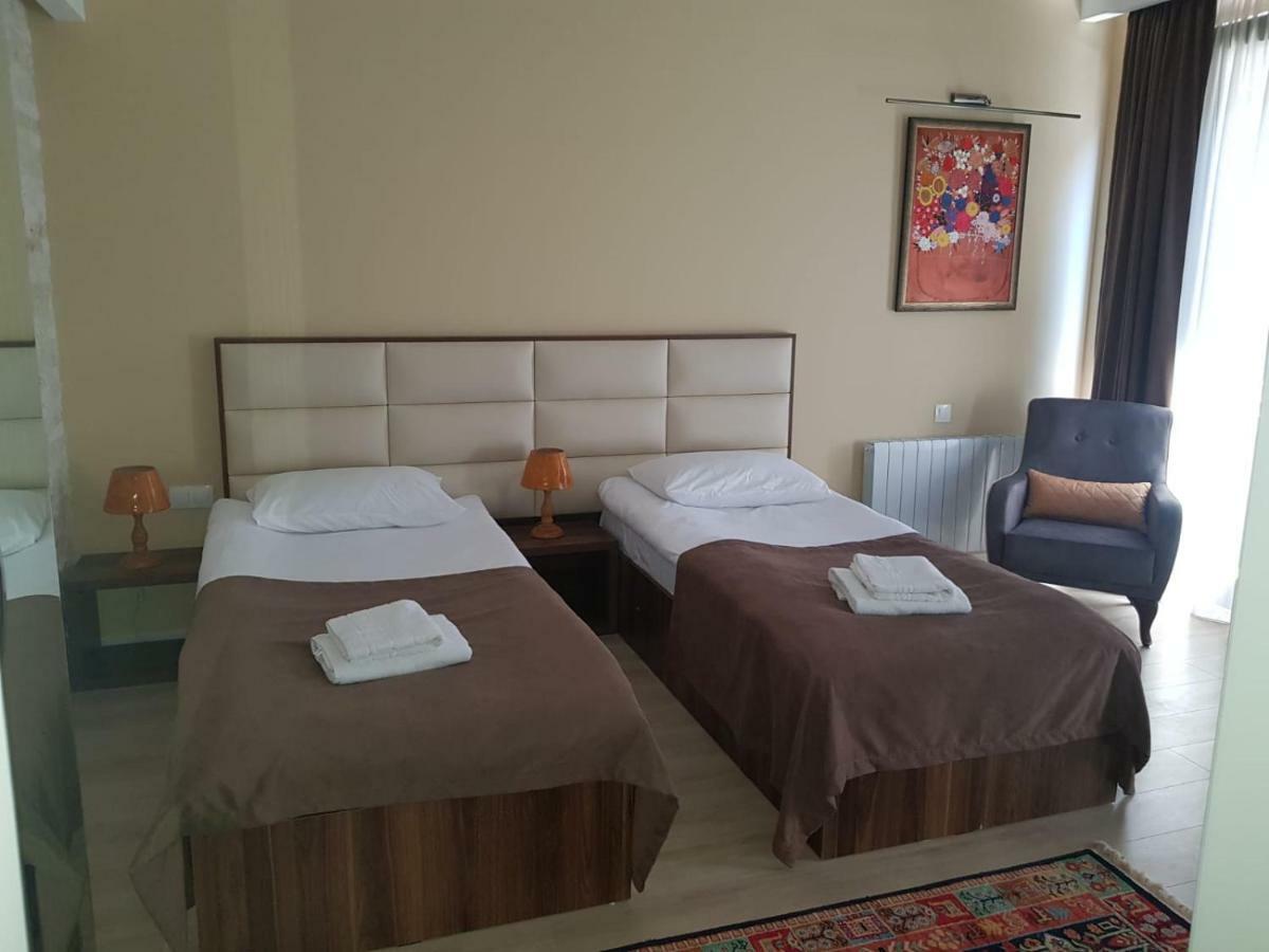 Apart Hotel Avlabari Yard Tbilisi Buitenkant foto