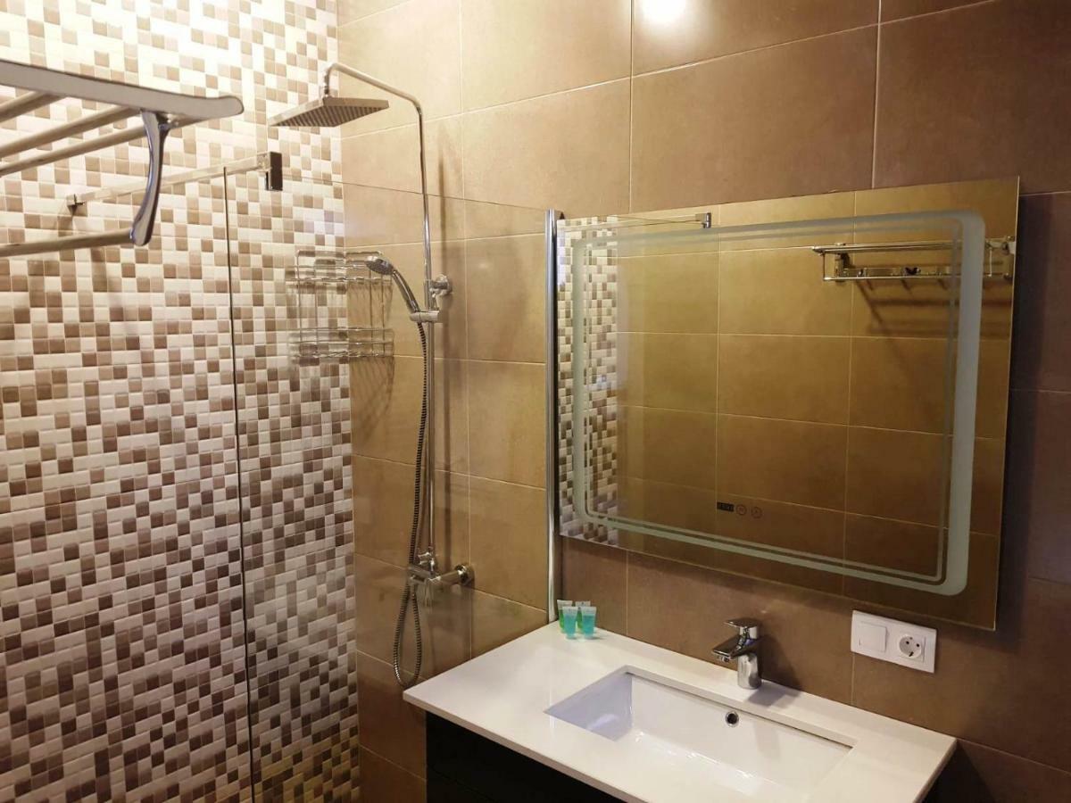 Apart Hotel Avlabari Yard Tbilisi Buitenkant foto