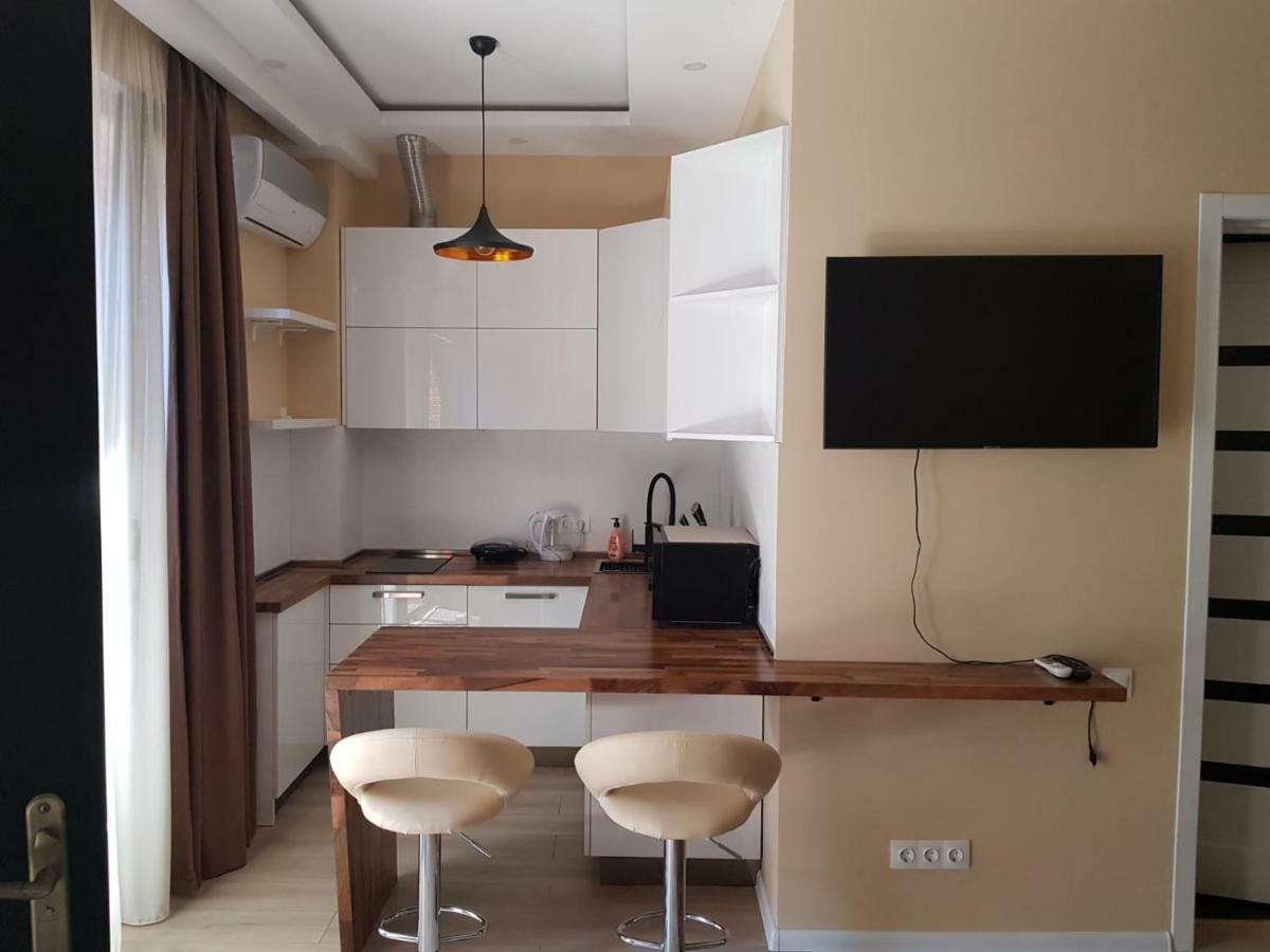Apart Hotel Avlabari Yard Tbilisi Buitenkant foto
