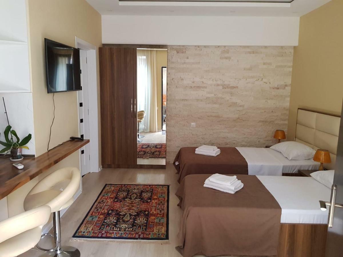 Apart Hotel Avlabari Yard Tbilisi Buitenkant foto