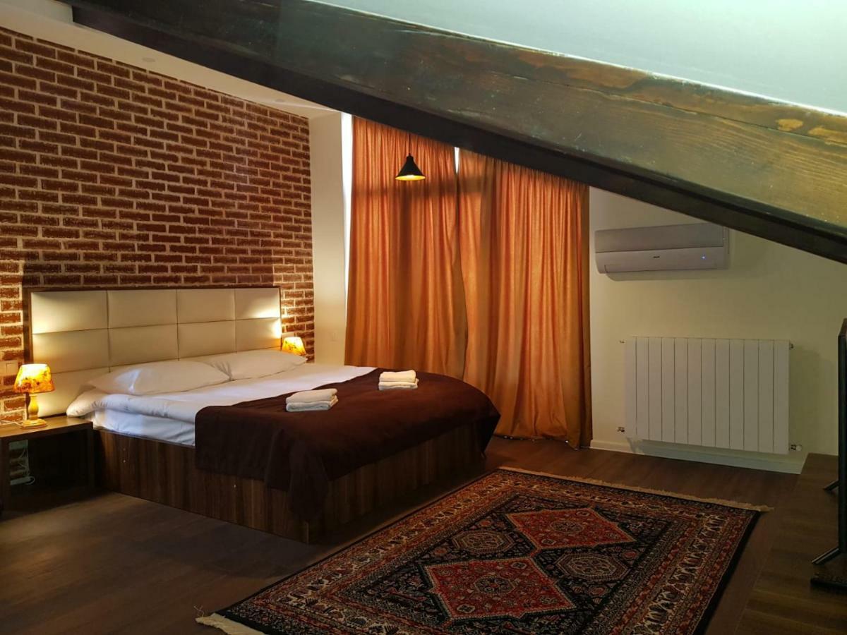 Apart Hotel Avlabari Yard Tbilisi Buitenkant foto