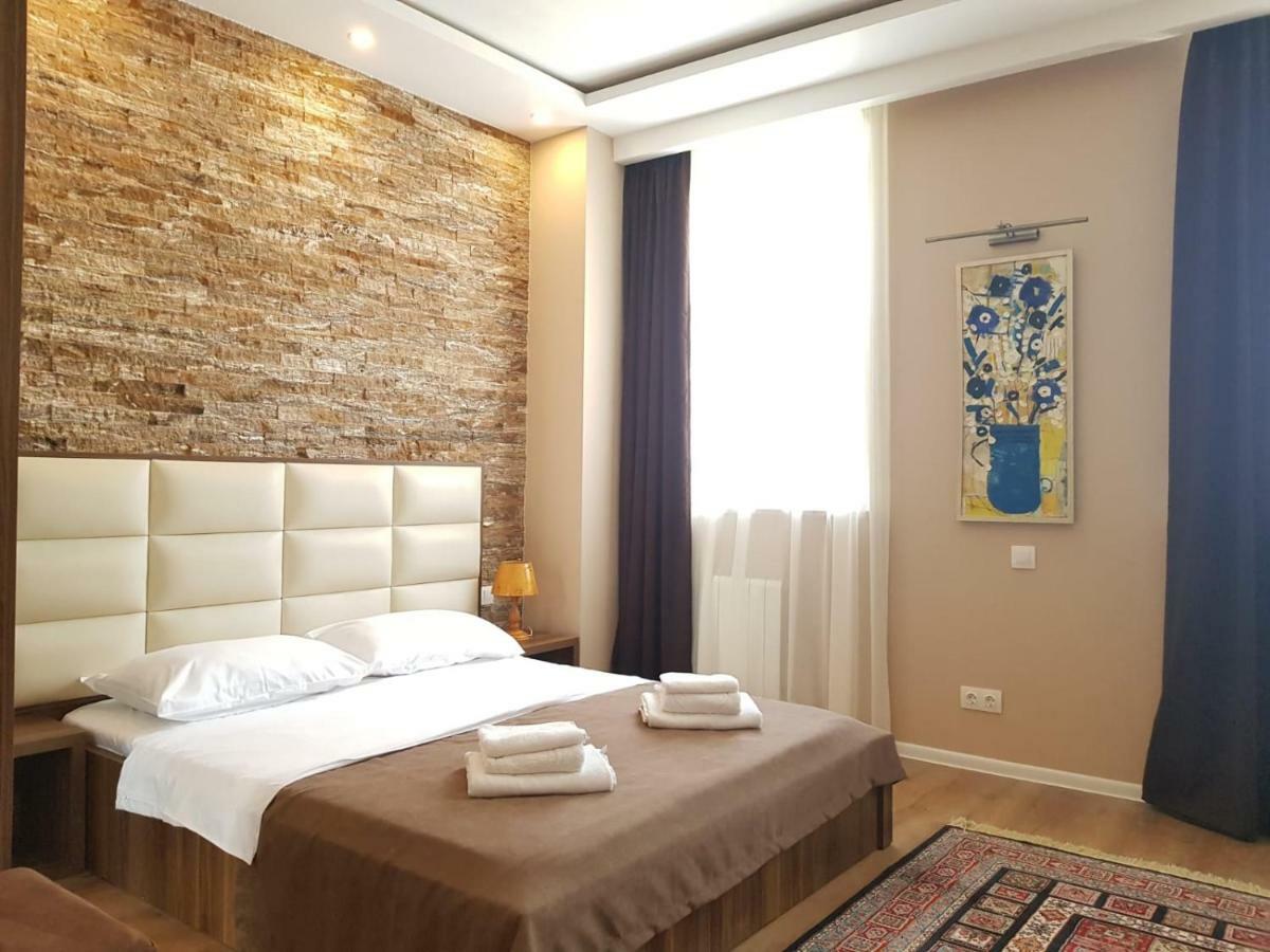 Apart Hotel Avlabari Yard Tbilisi Buitenkant foto