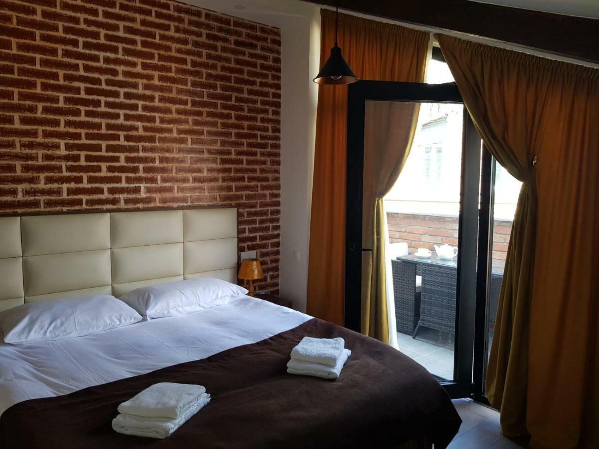 Apart Hotel Avlabari Yard Tbilisi Buitenkant foto